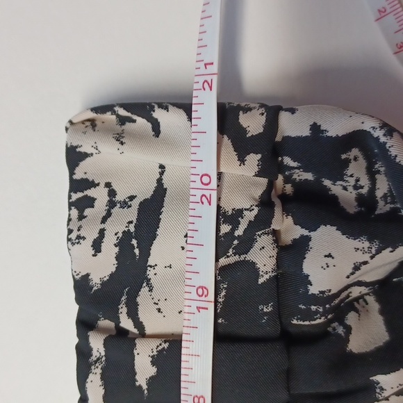 Susan Graver style plus size 2X skirt black and white elastic waist - Picture 6 of 9